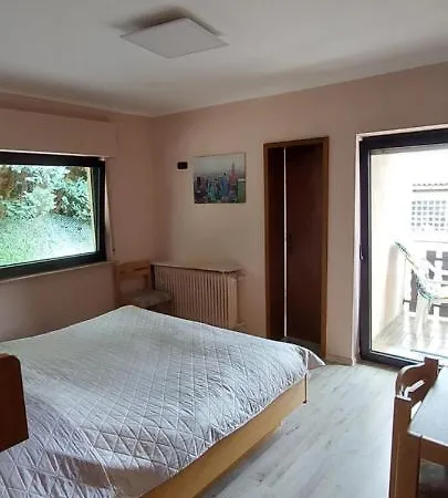 Black Bear Bikers Pub-hotel Zajazd *