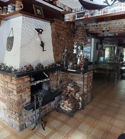 Black Bear Bikers Pub-hotel Kempfeld