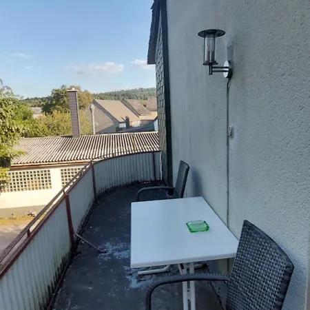 Black Bear Bikers Pub-hotel