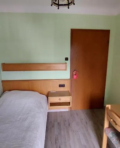 Black Bear Bikers Pub-hotel Estalagem Kempfeld