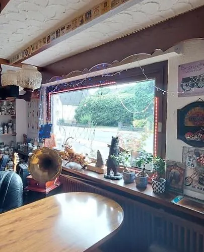 Black Bear Bikers Pub-hotel Kempfeld