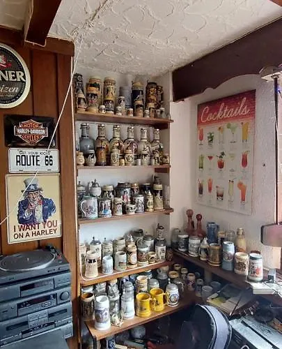 Black Bear Bikers Pub-hotel Estalagem *